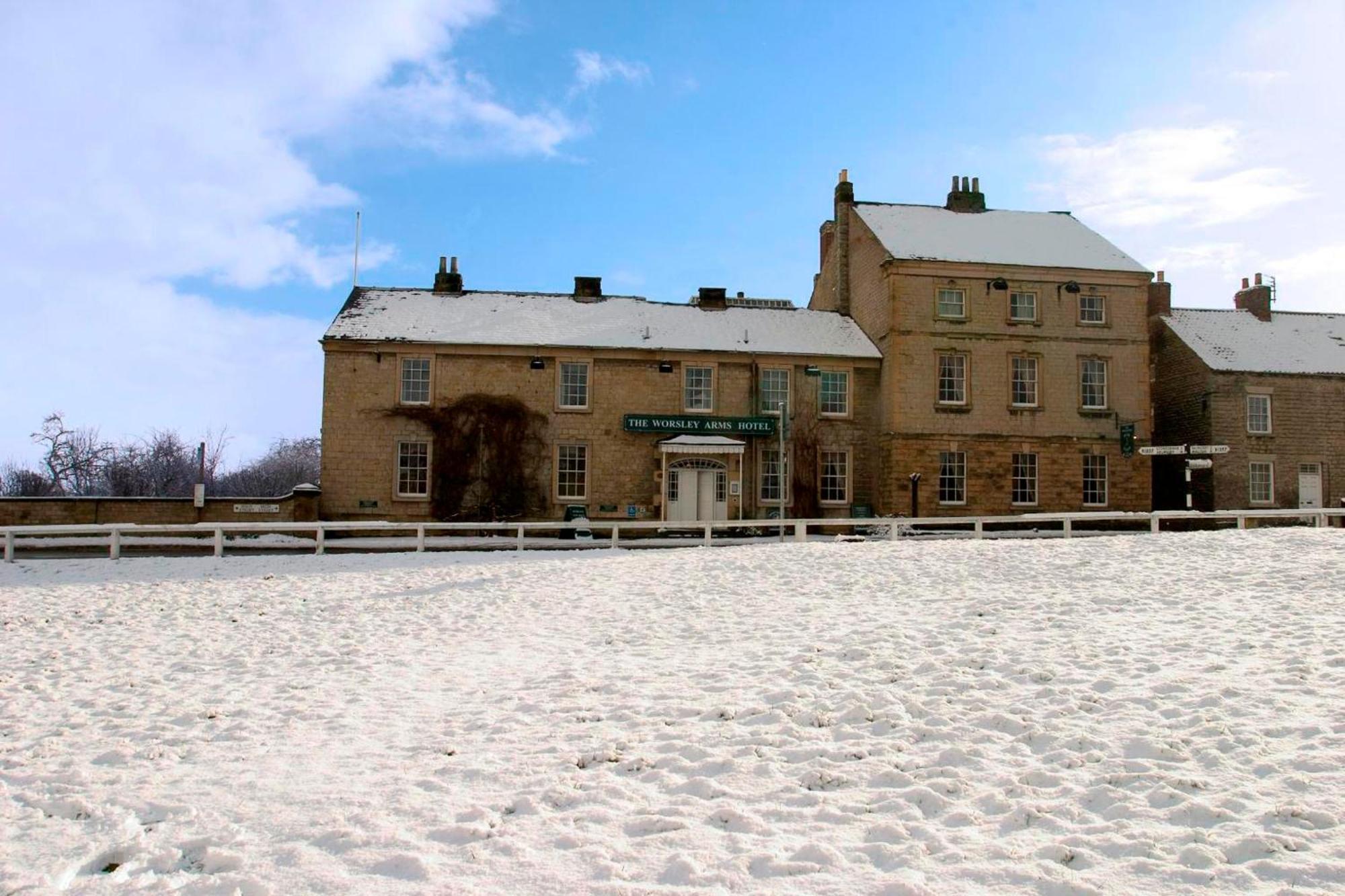Worsley Arms Hotel Hovingham Exterior foto