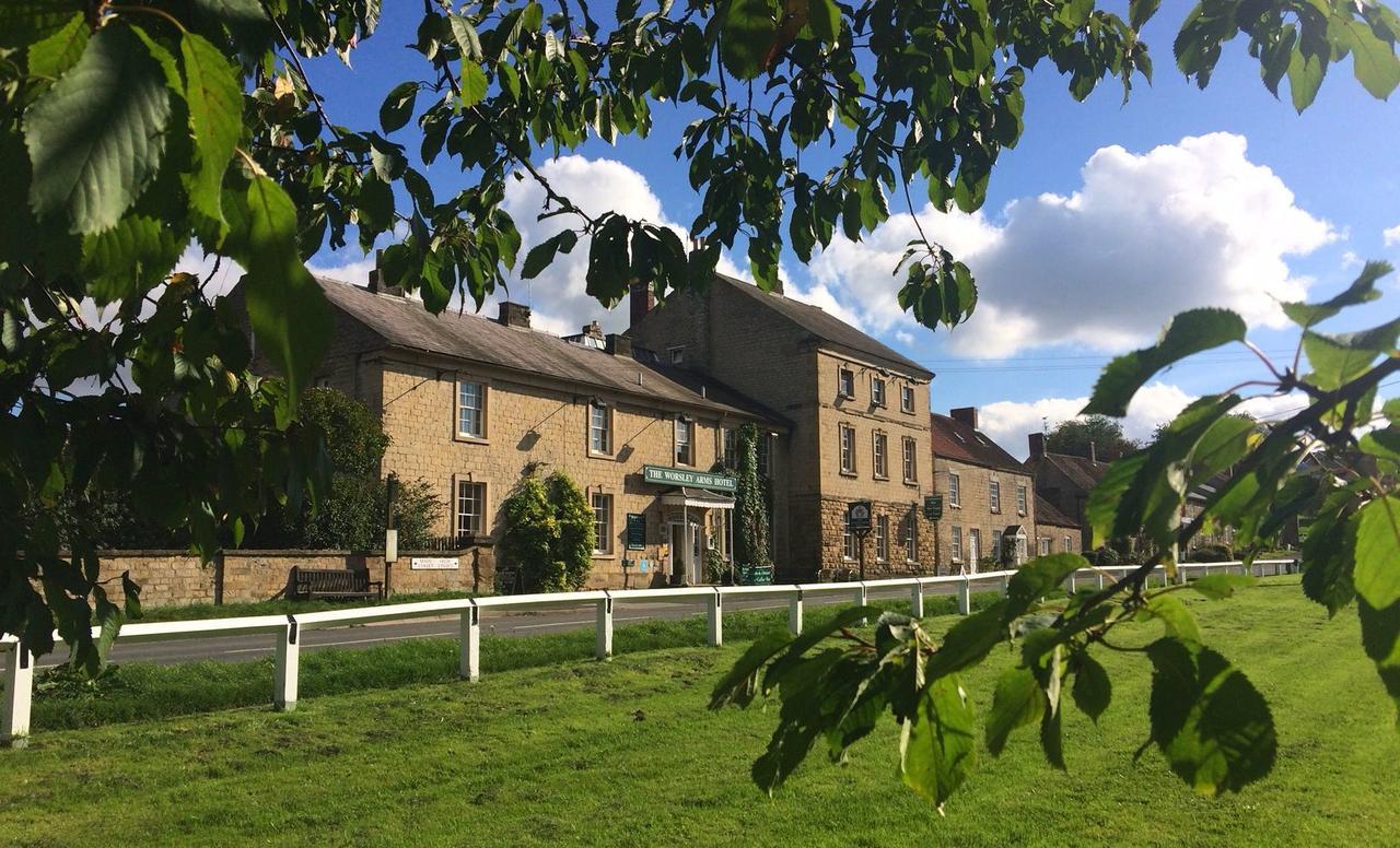 Worsley Arms Hotel Hovingham Exterior foto